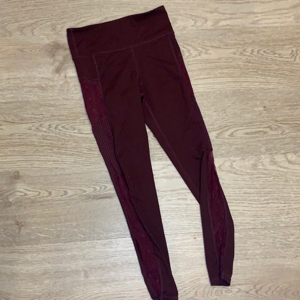 Maroon Star Leggings